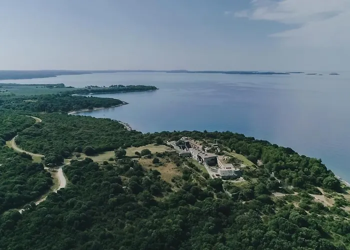 Mon Perin Castrum - Valentina Lejlighed Bale