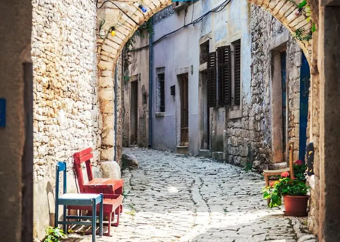 Mon Perin Castrum - Valentina