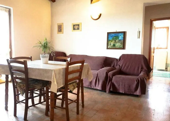 Mon Perin Castrum - Valentina *