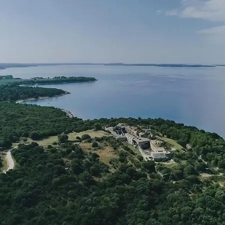 Mon Perin Castrum - Valentina Apartmán Bale